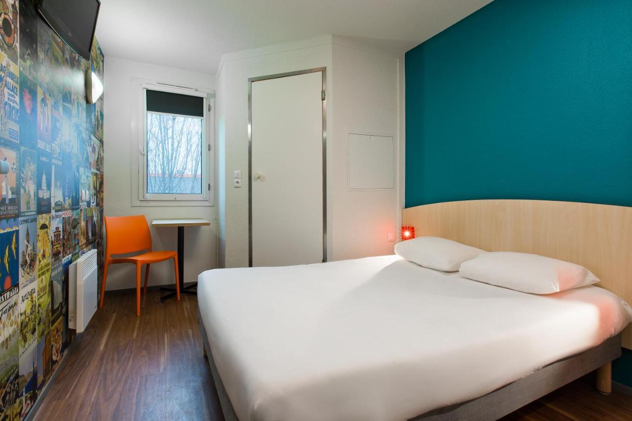 Hotel F1 Lyon Genay Massieux Exterior photo
