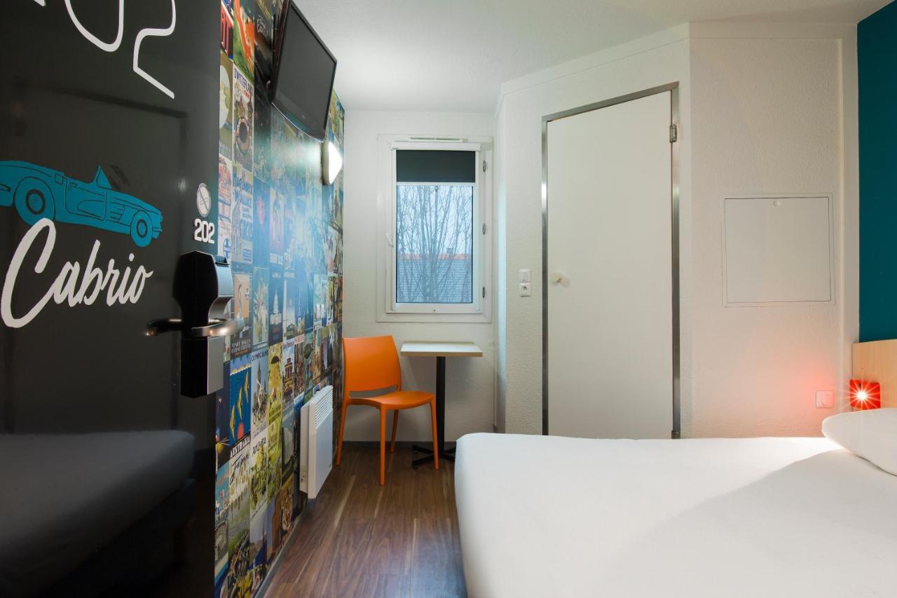 Hotel F1 Lyon Genay Massieux Exterior photo